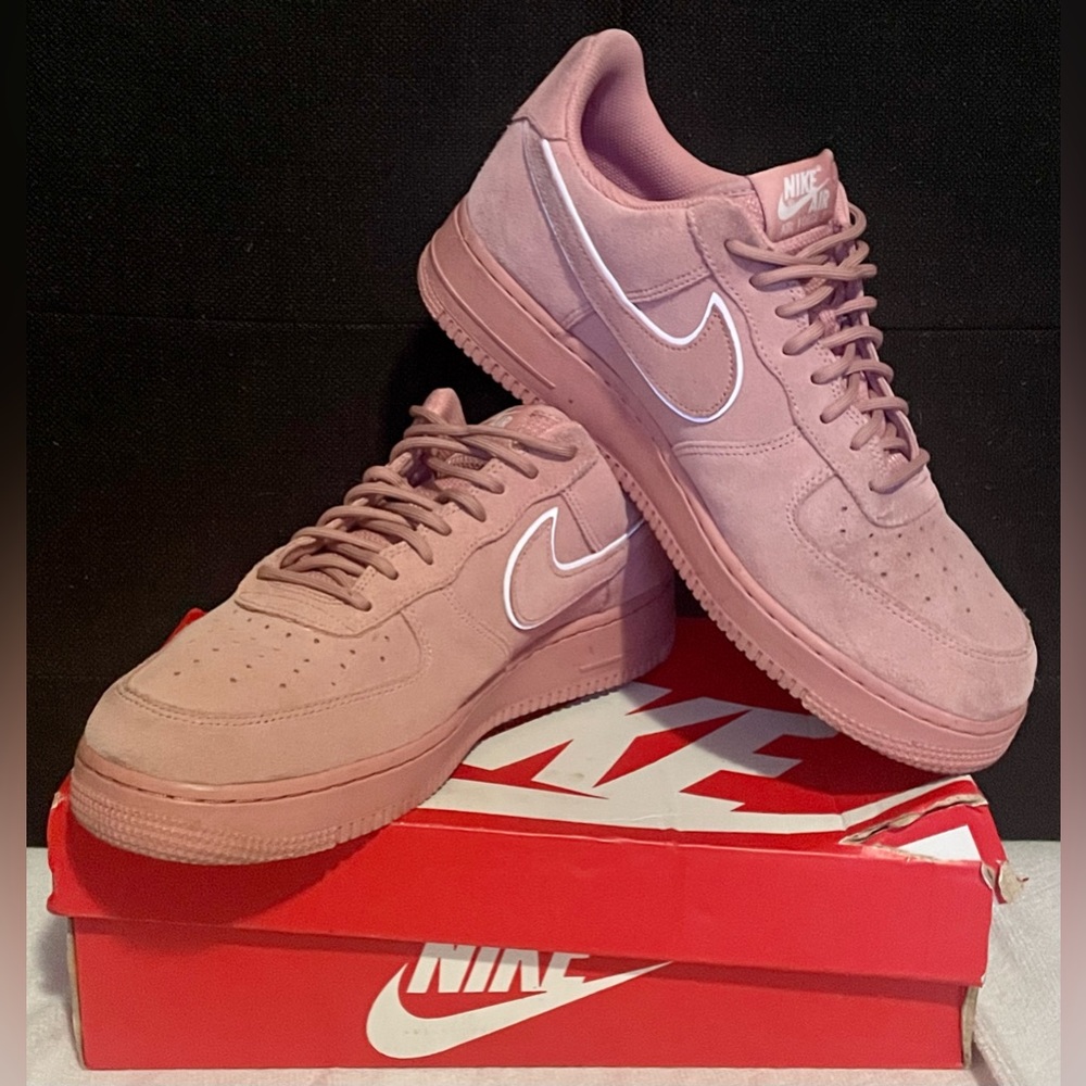 Nike Air Force 1
